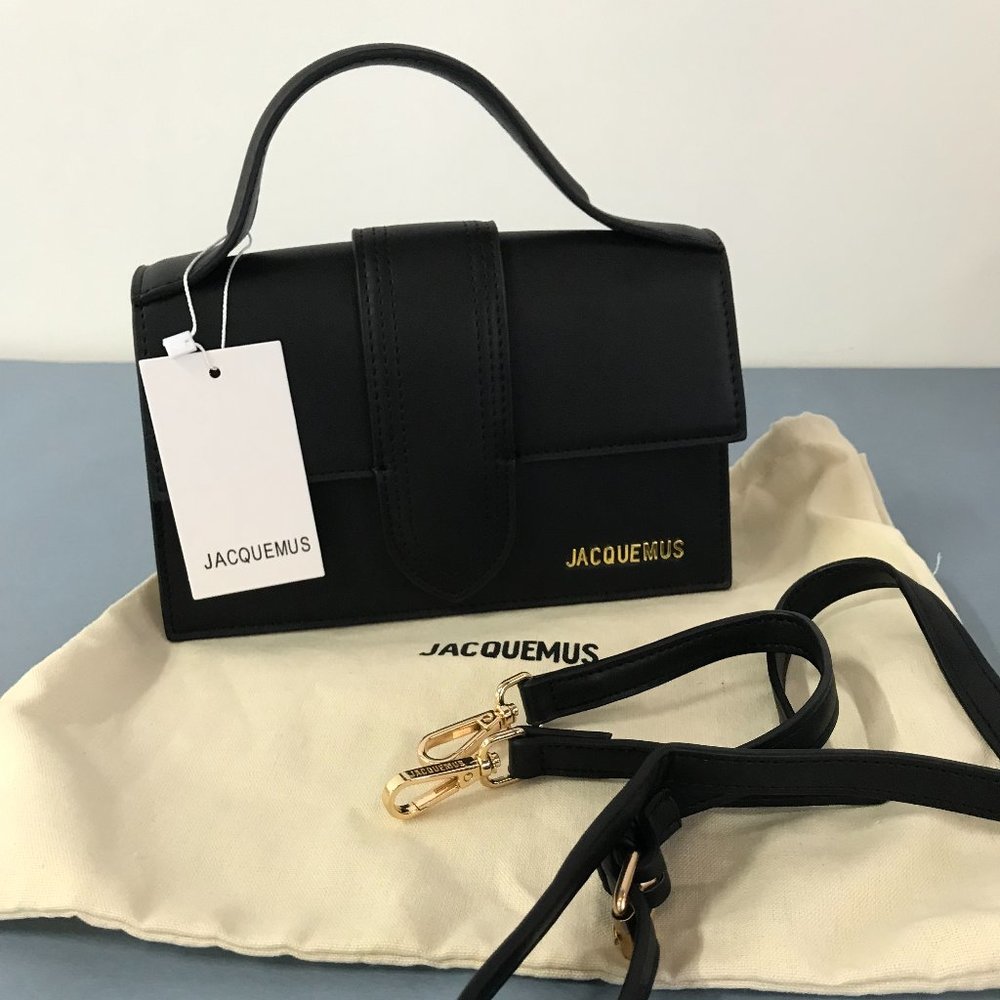 JACQUEMUS LE GRAND BAMBINO TOP-HANDLE BAG black